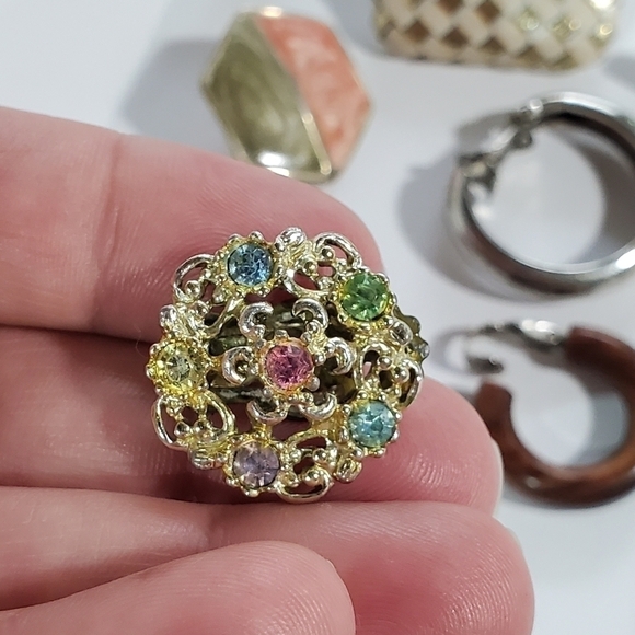 Vtg craftets lot of 11 Earrings clip-on post screwback - Picture 6 of 10